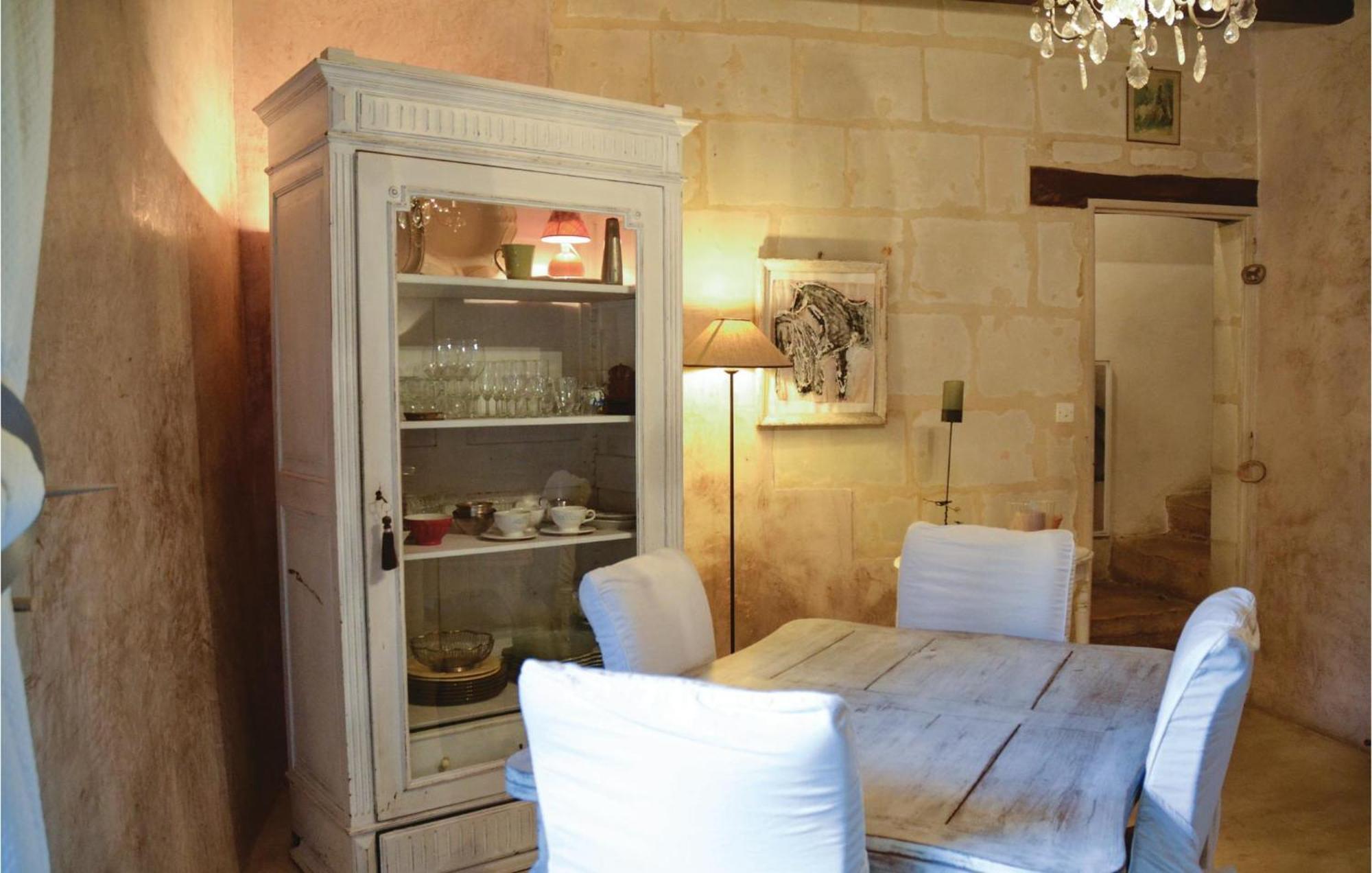 Cozy Home In Gennes With Kitchen Buitenkant foto